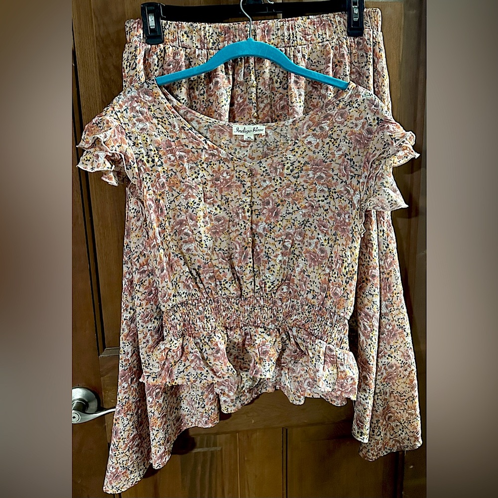 Dusty Pink Floral Print Top and Skirt 2-piece Set